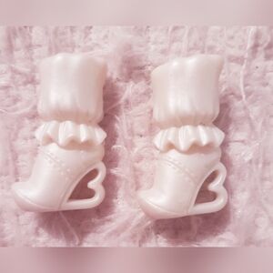 Off-White Pearl Barbie Doll Ankle Boots with Letter B Wedge Heel Shoes Mattel